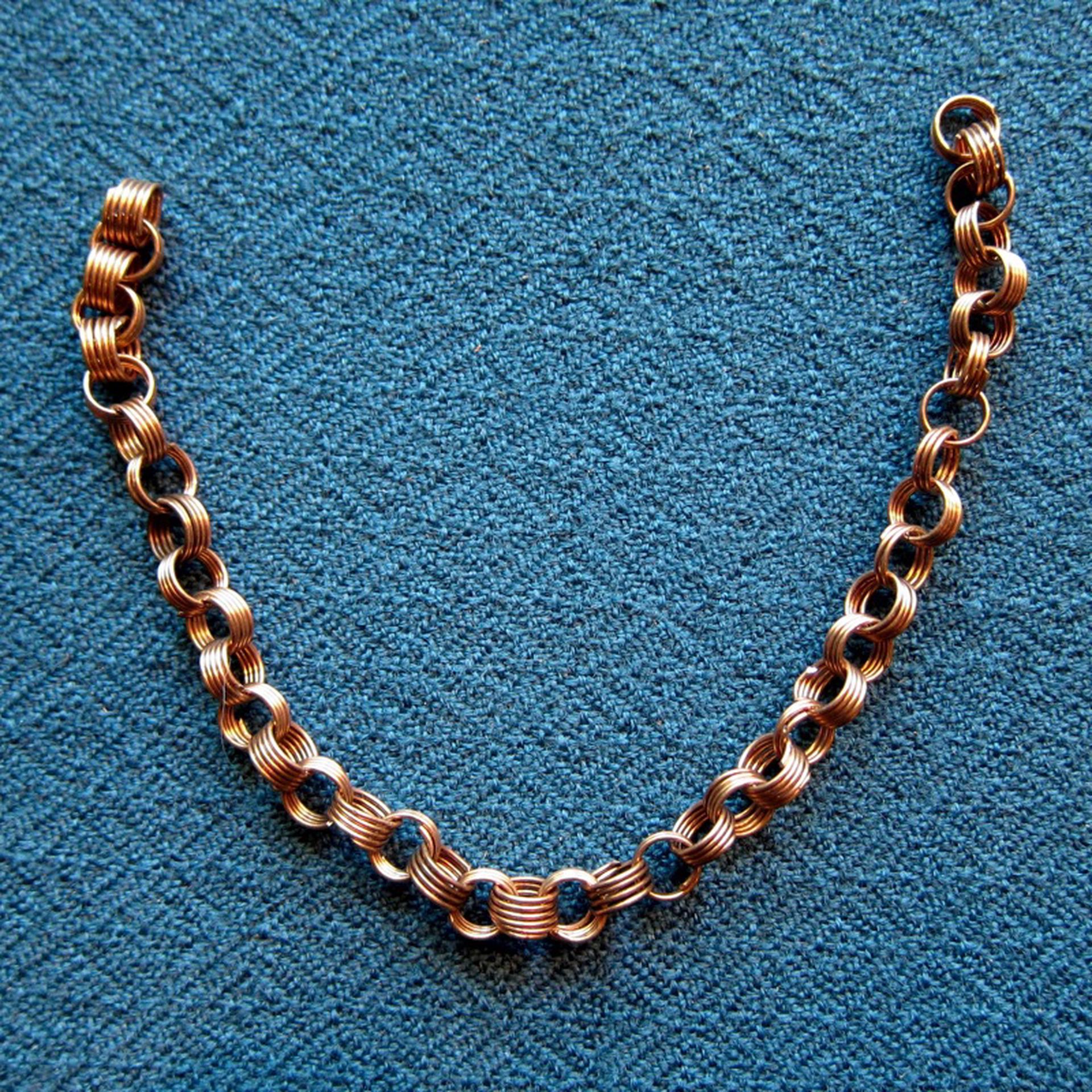 Spiral ring chain